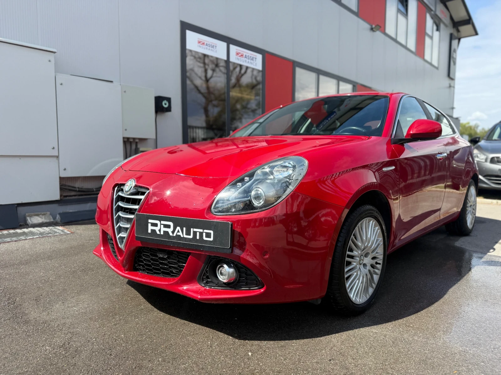 Alfa Romeo Giulietta 2.0 JTDm, снимка 2 - Автомобили и джипове - 56107939