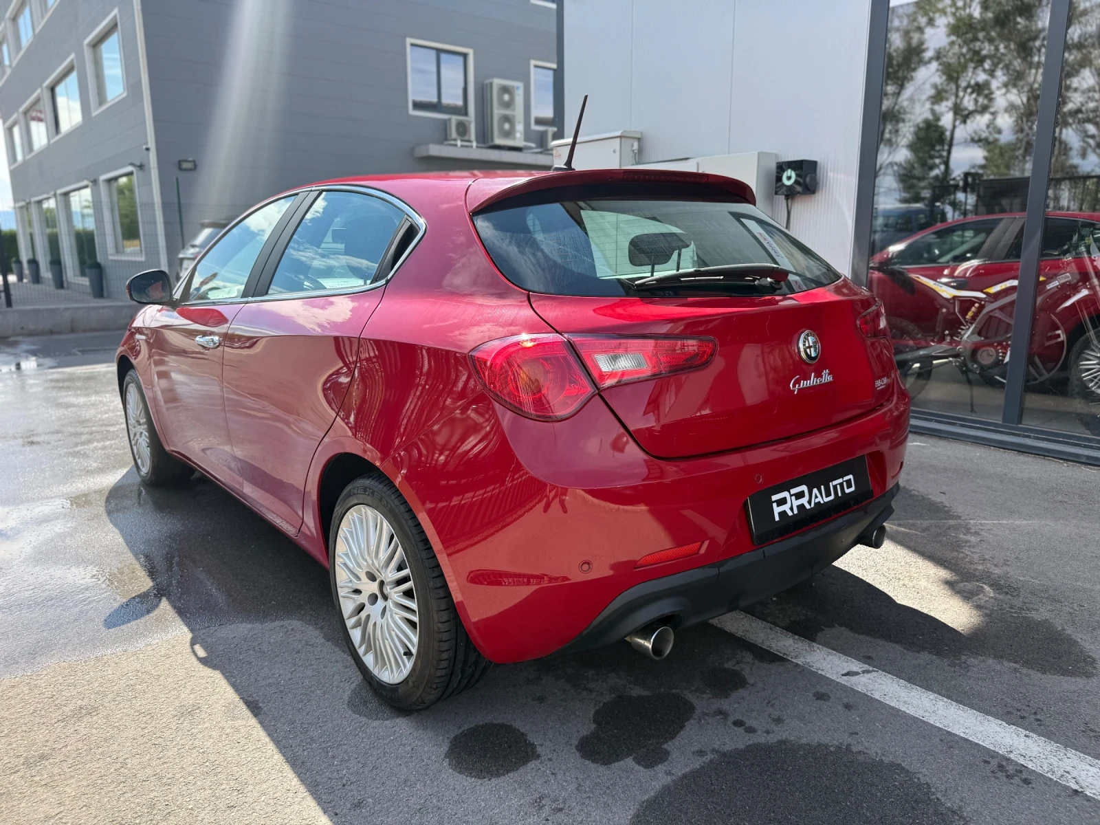 Alfa Romeo Giulietta 2.0 JTDm, снимка 3 - Автомобили и джипове - 56107939