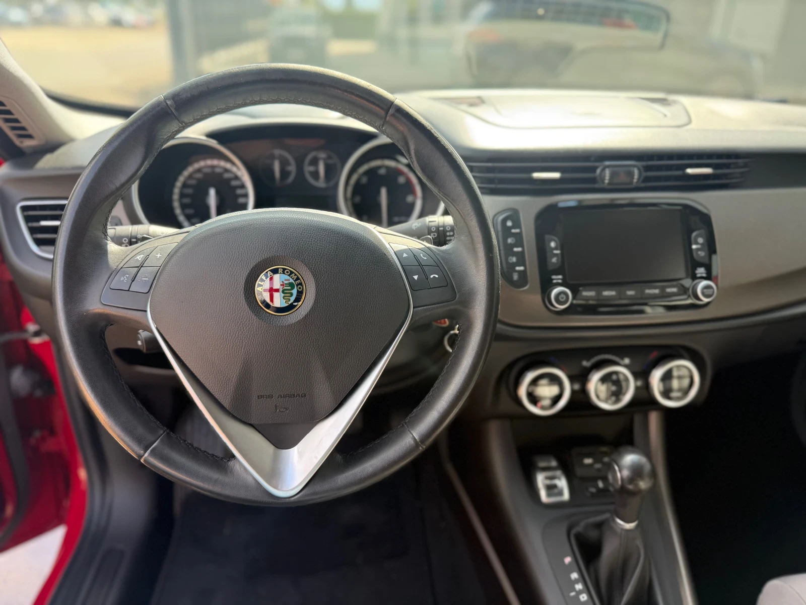 Alfa Romeo Giulietta 2.0 JTDm, снимка 9 - Автомобили и джипове - 56107939