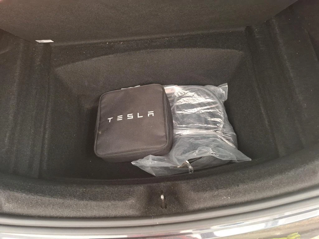 Tesla Model 3 Standar Range Single Motor Leather LED Navi, снимка 10 - Автомобили и джипове - 56502134