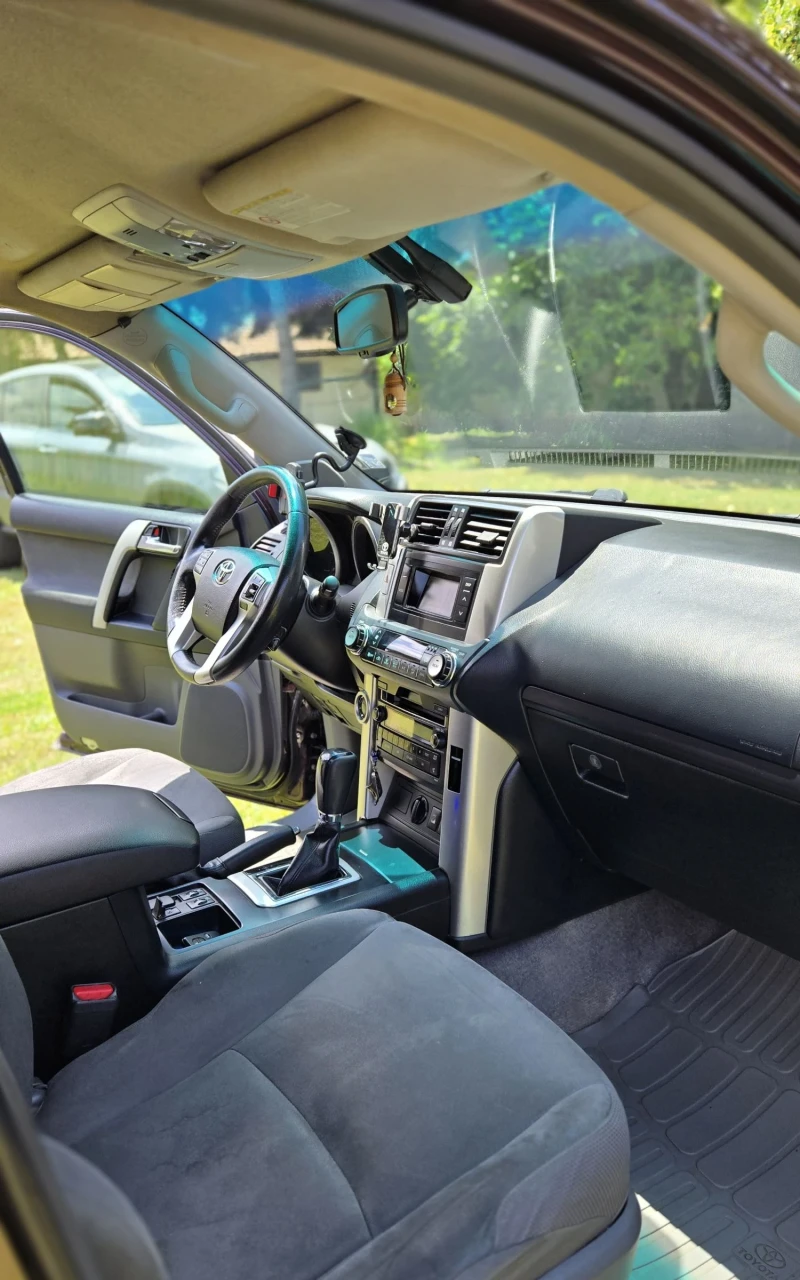 Toyota Land cruiser, снимка 8 - Автомобили и джипове - 52617399