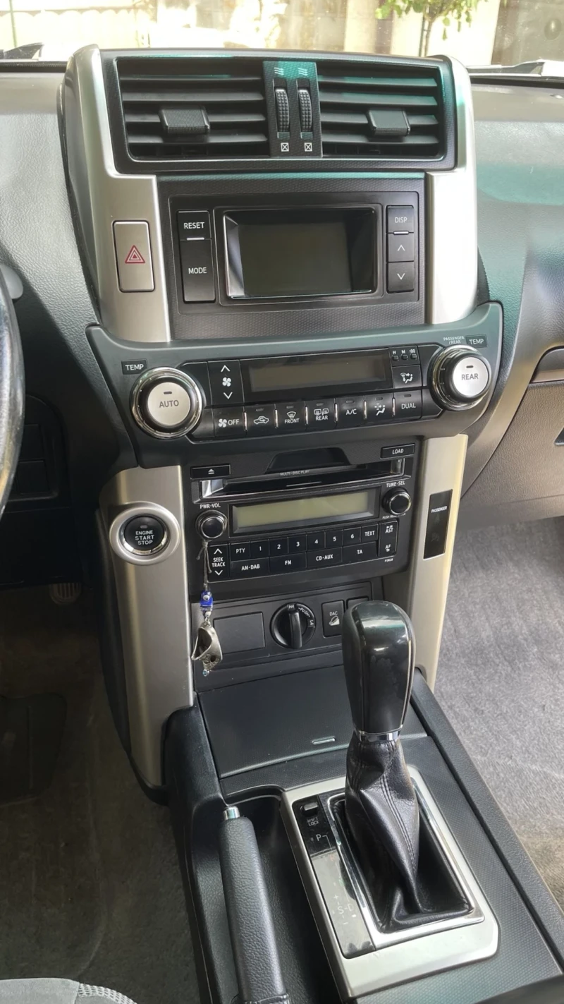 Toyota Land cruiser, снимка 10 - Автомобили и джипове - 52617399