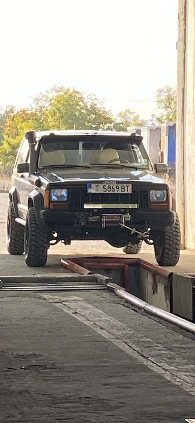 Jeep Cherokee Xj, снимка 14 - Автомобили и джипове - 52572910