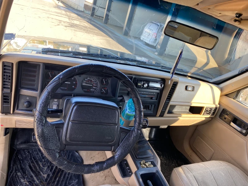 Jeep Cherokee Xj, снимка 8 - Автомобили и джипове - 52572910