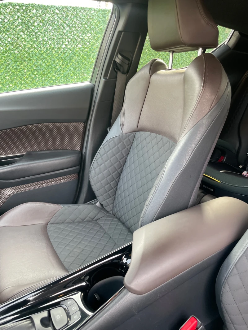 Toyota C-HR 1.8* HYBRID* Keyless go* Distronic* Evro 6, снимка 13 - Автомобили и джипове - 52441012