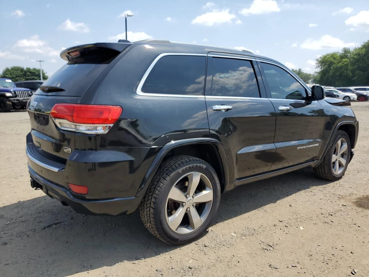 Jeep Grand cherokee OVERLAND AWD  - изображение 3