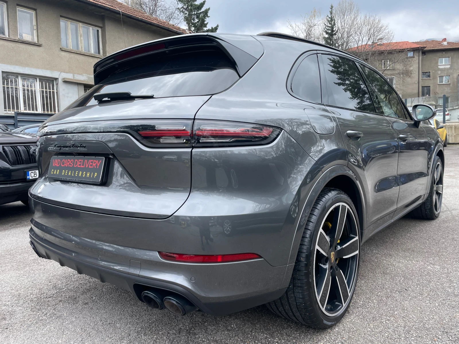 Porsche Cayenne TURBO/CERAMIC/BURMESTER/PANO/3xTV - изображение 7