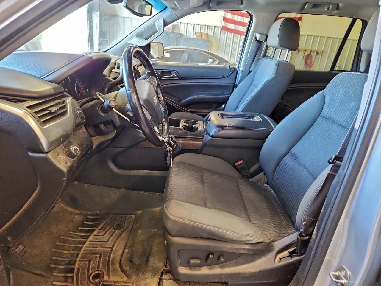 Chevrolet Tahoe 5.3l C1500 Ls - изображение 7