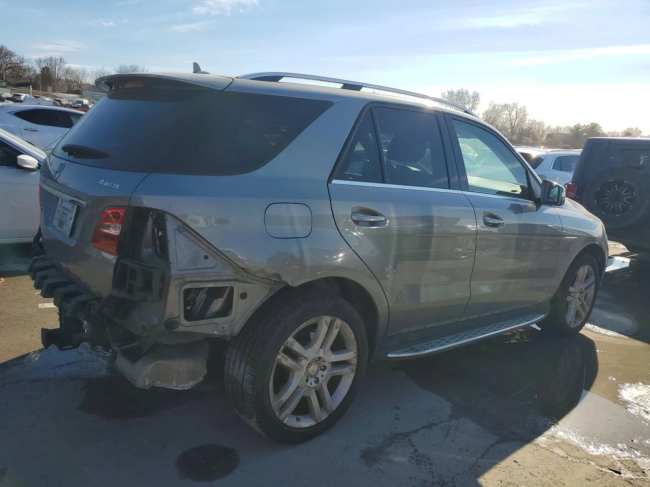 Mercedes-Benz ML 350 4MATIC* HARMAN/KARDON* ПОДГРЕВ* КАМЕРА* ПАНО - изображение 6