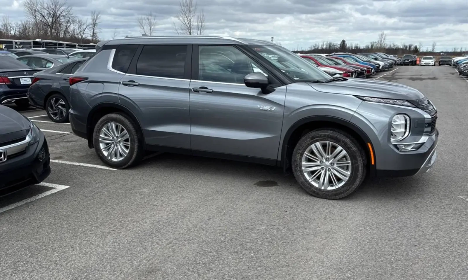 Mitsubishi Outlander Plug-In Hybrid | Mobile.bg � ����������� 5