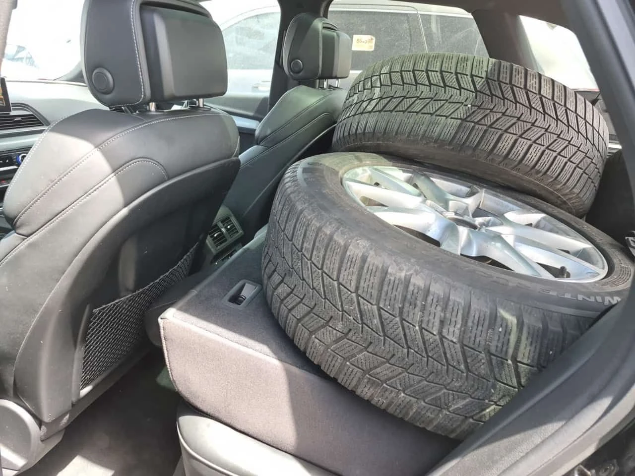 Audi SQ5 TECHNIK / 360 / DIS / B&O / АВТОКРЕДИТ , снимка 12 - Автомобили и джипове - 54639754