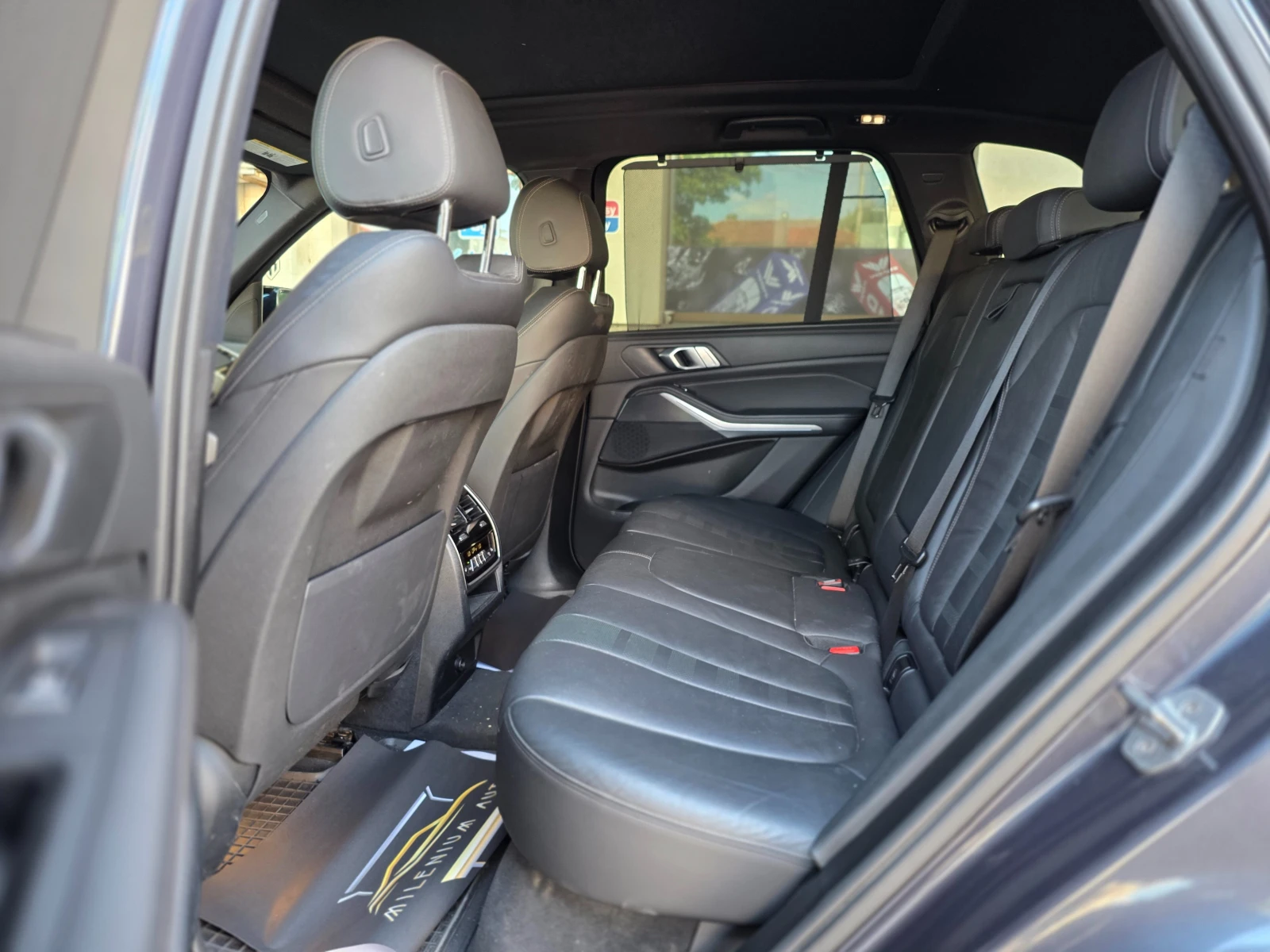 BMW X5 6 МЕСЕЦА ГАРАНЦИЯ/40i M Pack 340к.с Вакуум/Head UP, снимка 10 - Автомобили и джипове - 55241541
