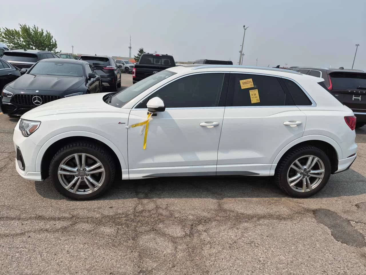 Audi Q3 Technik 45 TFSI | CARFAX | АВТОКРЕДИТ , снимка 3 - Автомобили и джипове - 55344063