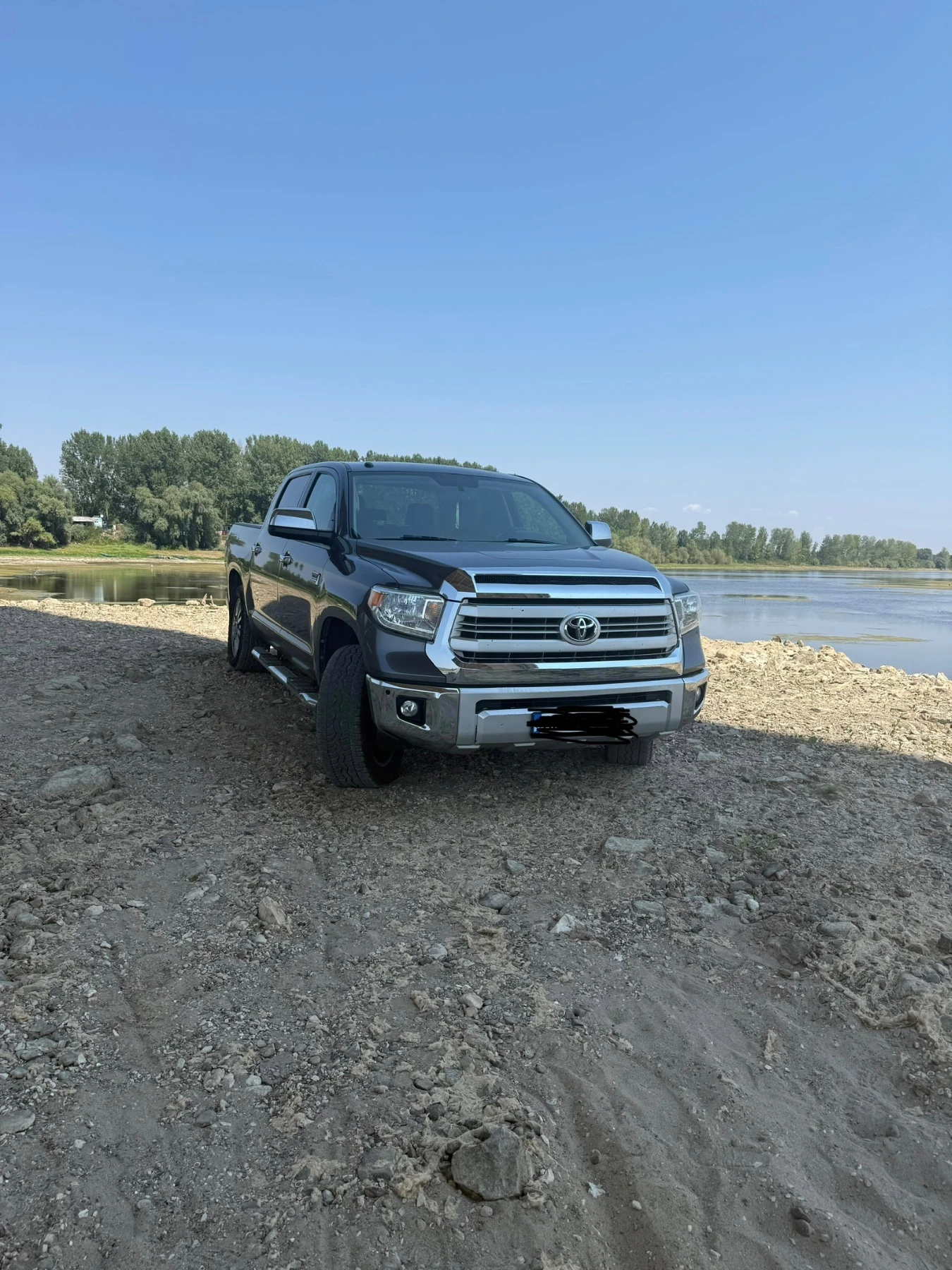 Toyota Tundra, снимка 3 - Автомобили и джипове - 55996863
