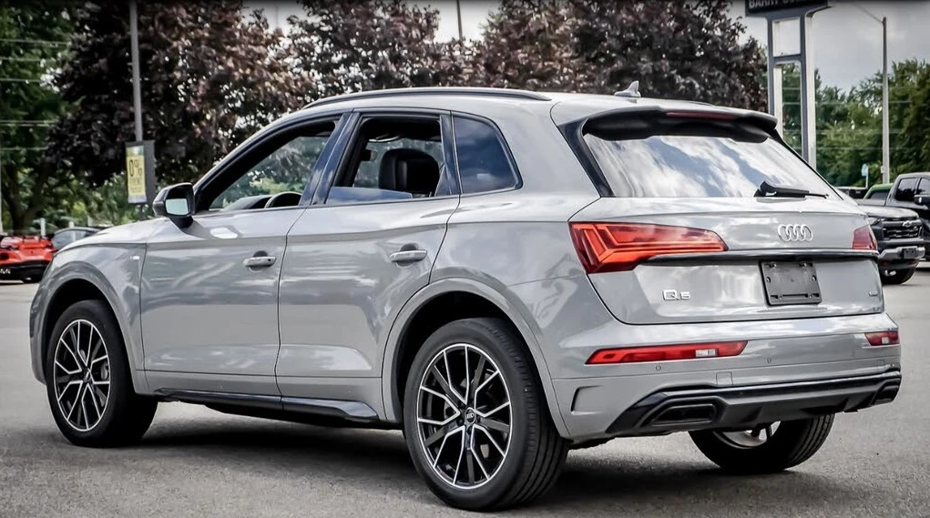 Audi Q5 2.0 TFSI | S-Line | Quattro | Nardo | Black Optic, снимка 2 - Автомобили и джипове - 56293967