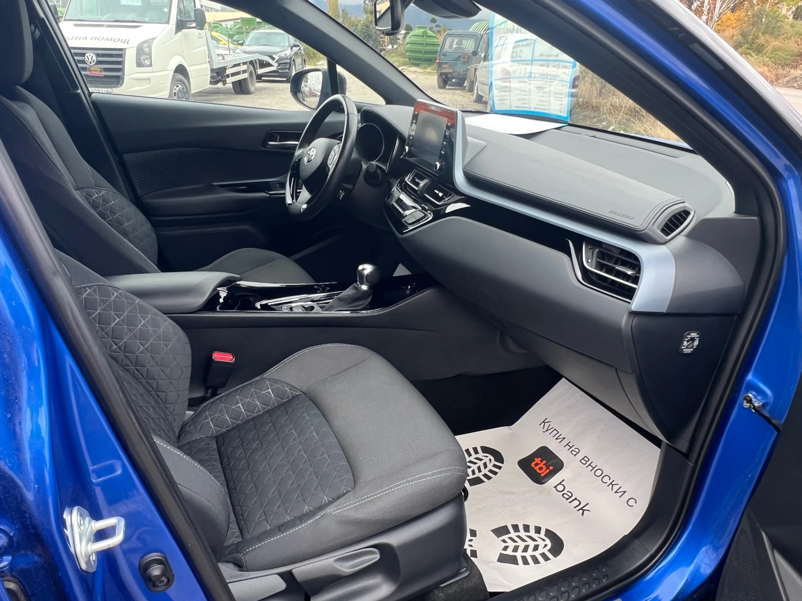 Toyota C-HR, снимка 12 - Автомобили и джипове - 56719602