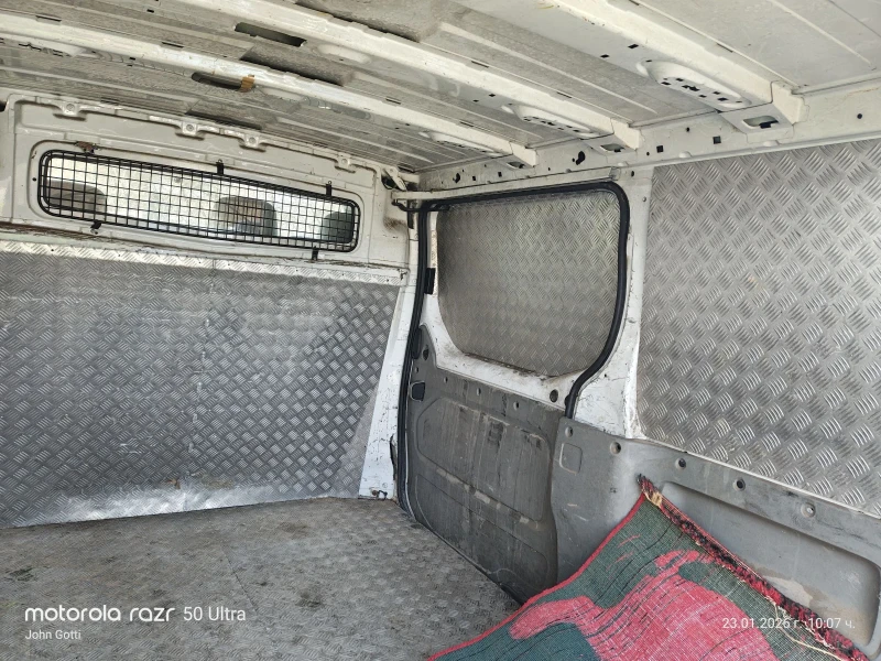 Renault Trafic 1.9dci klimatik , снимка 14 - Бусове и автобуси - 53199402