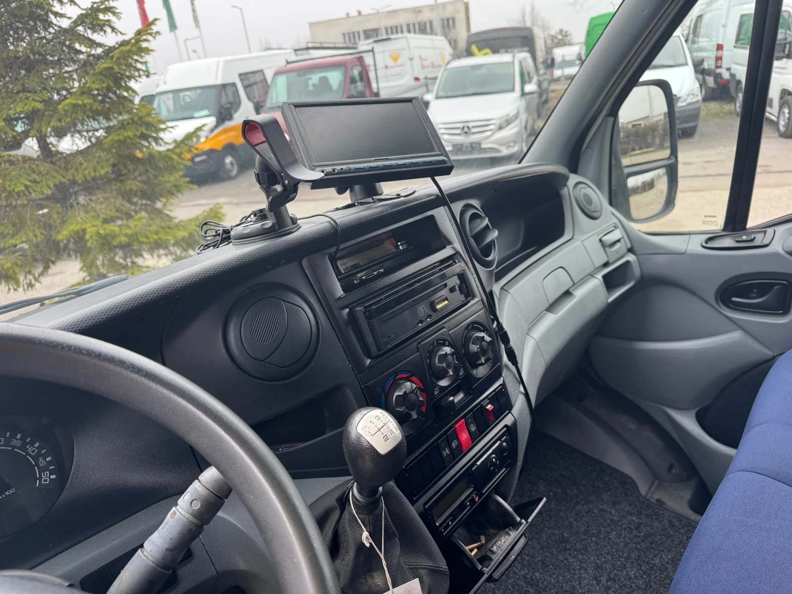 Iveco Daily 35C18 +     6, 50   | Mobile.bg   12