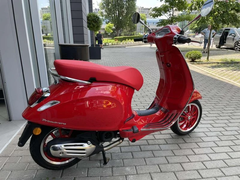 Vespa Primavera 50 RED, снимка 4 - Мотоциклети и мототехника - 47876869