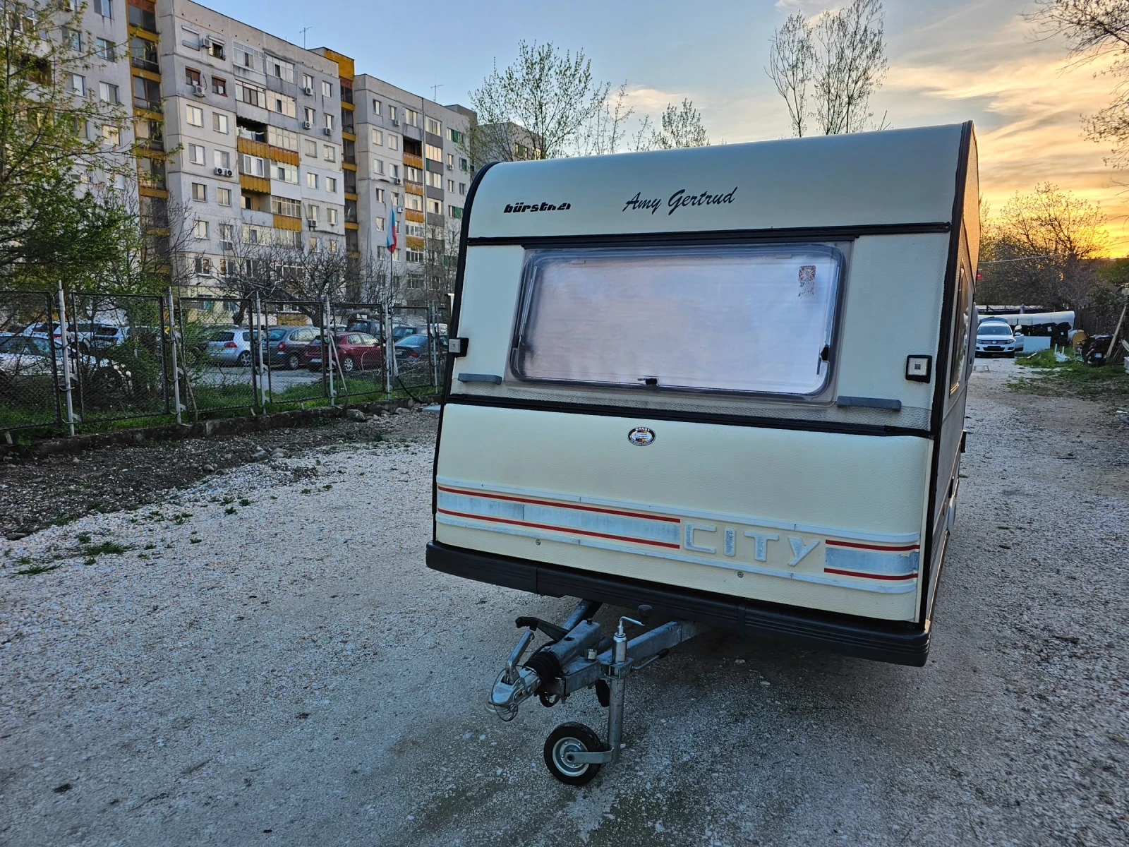 Каравана Bursner City, снимка 3 - Каравани и кемпери - 54116249