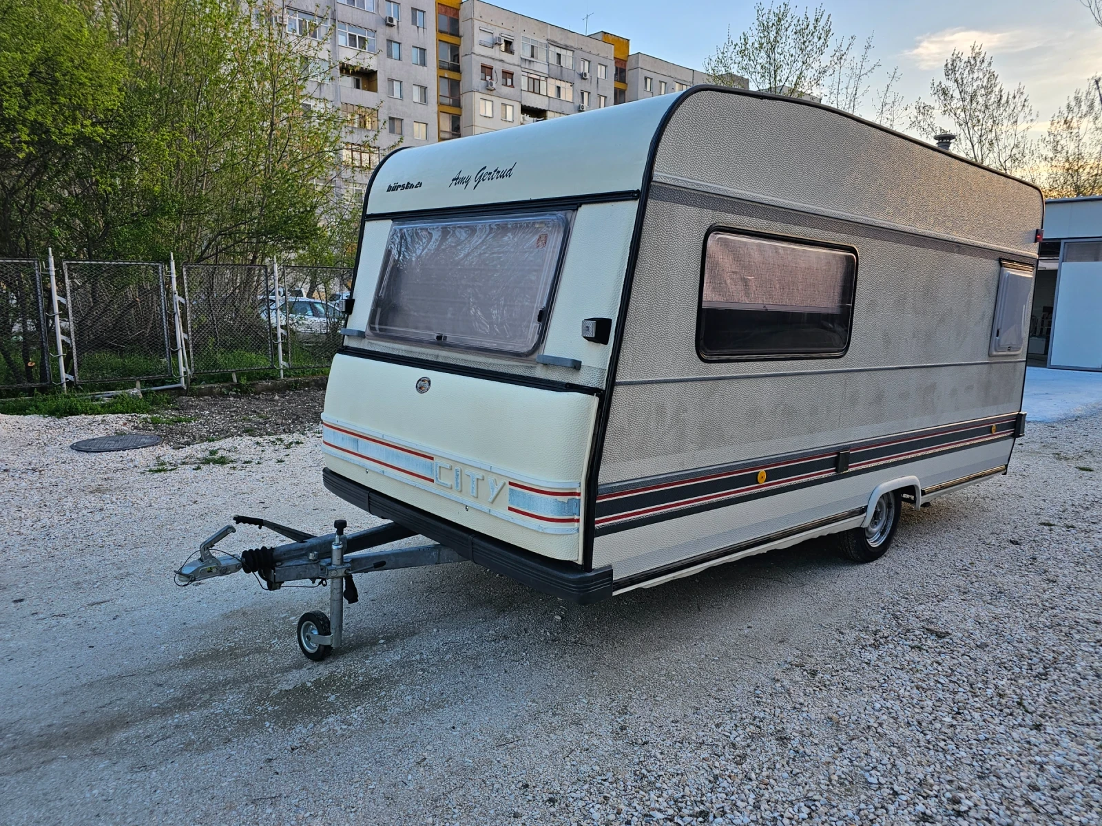 Каравана Bursner City, снимка 2 - Каравани и кемпери - 54116249