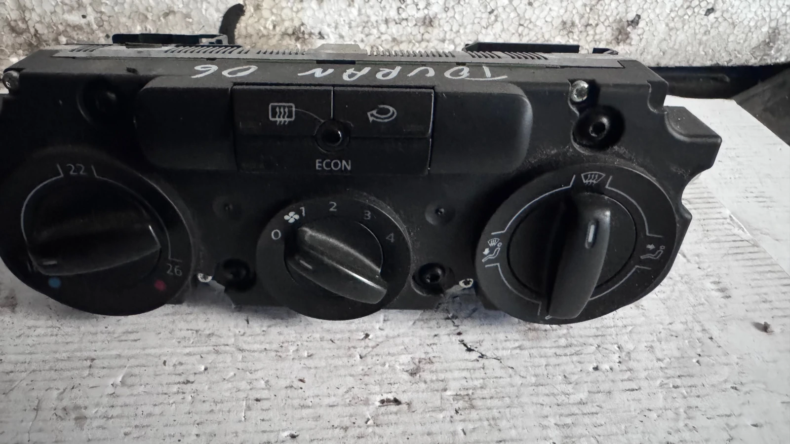   /  /  a VW Touran - CF747309-00 | Mobile.bg   1