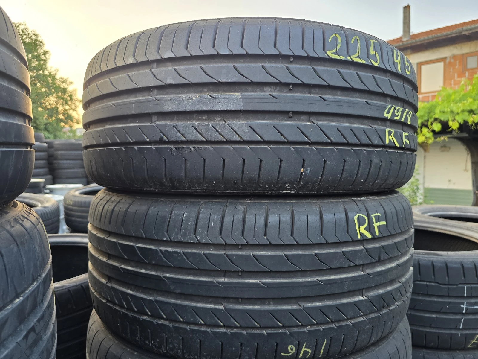 Гуми Летни 225/45R18, снимка 3 - Гуми и джанти - 56664439