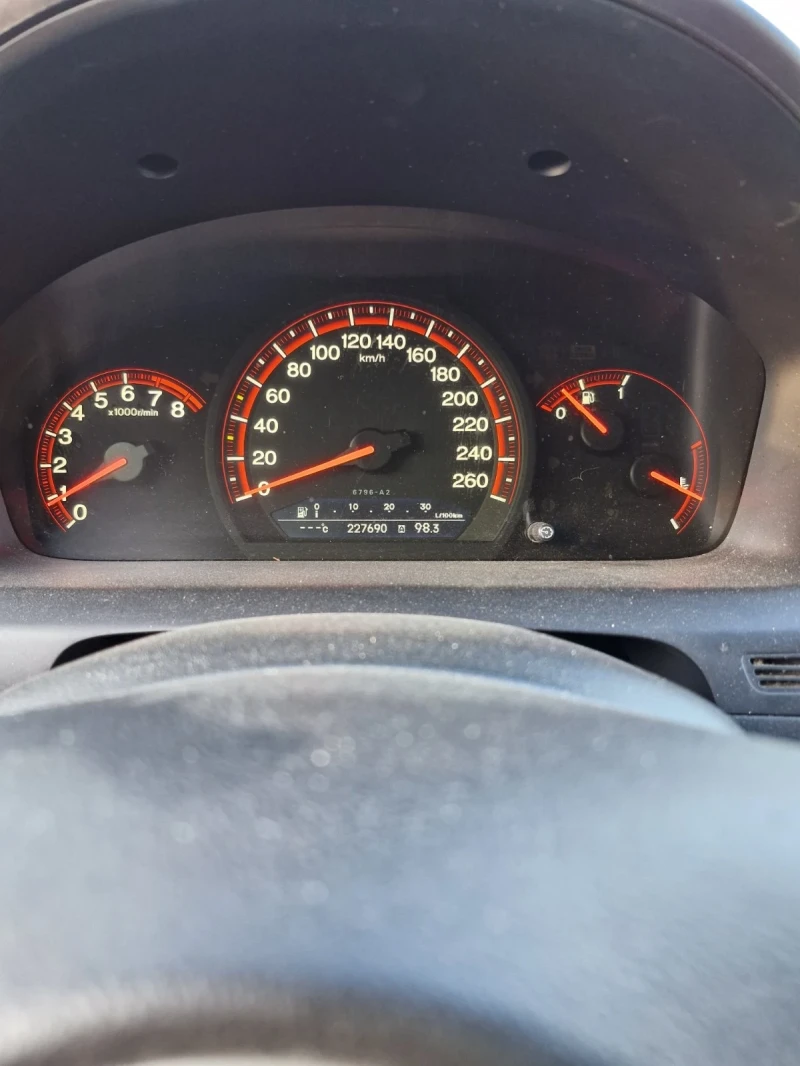 Honda Accord 2.0v-tec 155kc, снимка 13 - Автомобили и джипове - 47057452