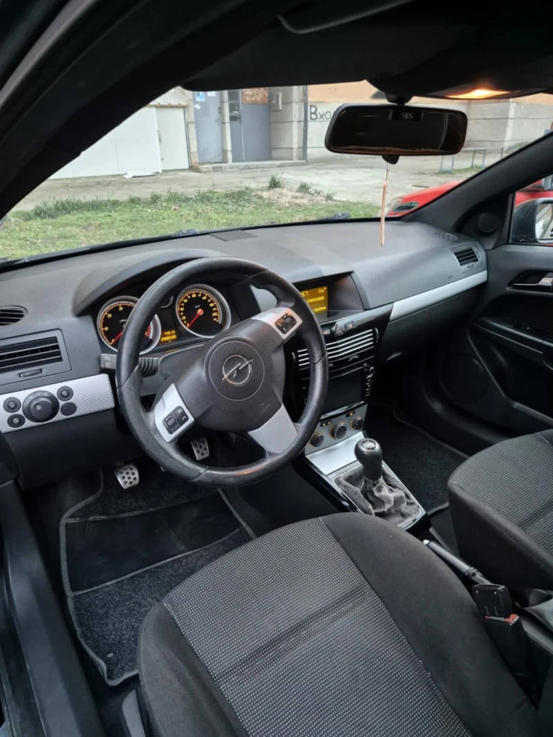 Opel Astra 1.9 cdti, снимка 5 - Автомобили и джипове - 48745736