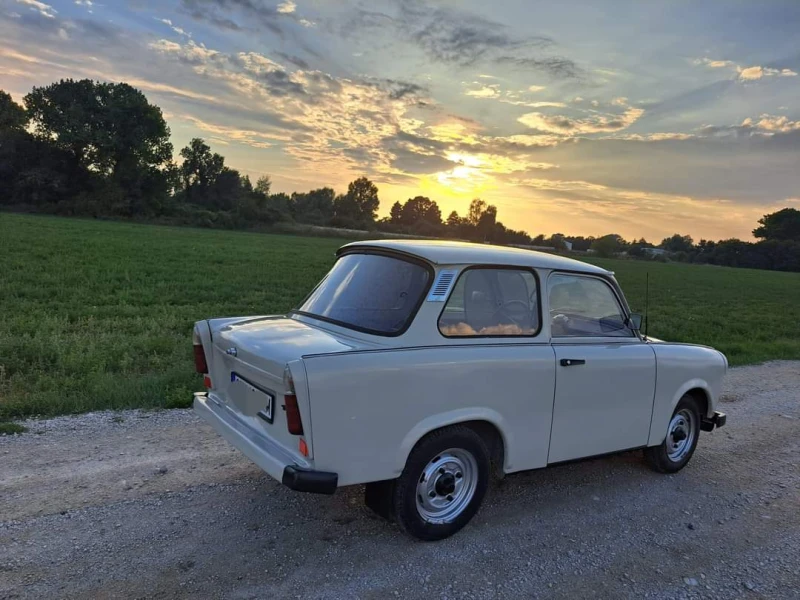 Trabant 601, снимка 6 - Автомобили и джипове - 48963173