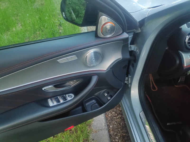 Mercedes-Benz E 43 AMG 4М, снимка 13 - Автомобили и джипове - 51890293