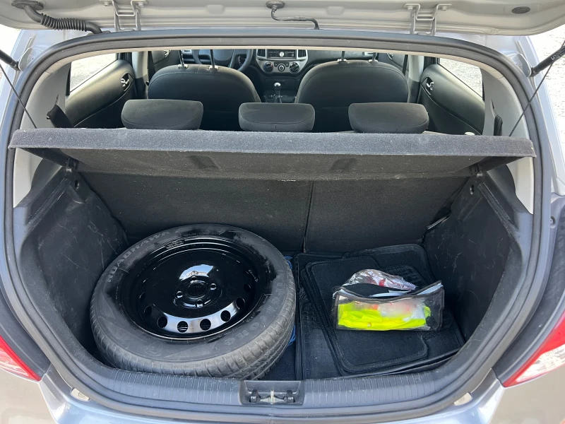 Hyundai I20 1.2i-86к.с. 16v ГАЗ-FACELIFT, снимка 9 - Автомобили и джипове - 51082256