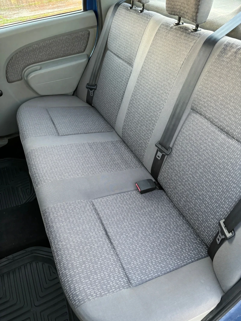 Dacia Logan 1.4 MPI, снимка 12 - Автомобили и джипове - 52789407