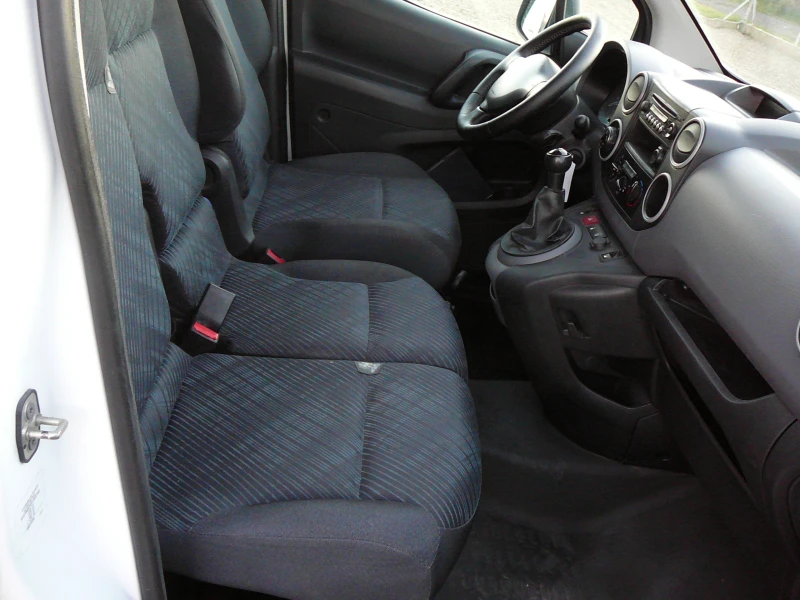 Peugeot Partner 1.6 hdi MAXI 2+ 1, снимка 9 - Автомобили и джипове - 52915075