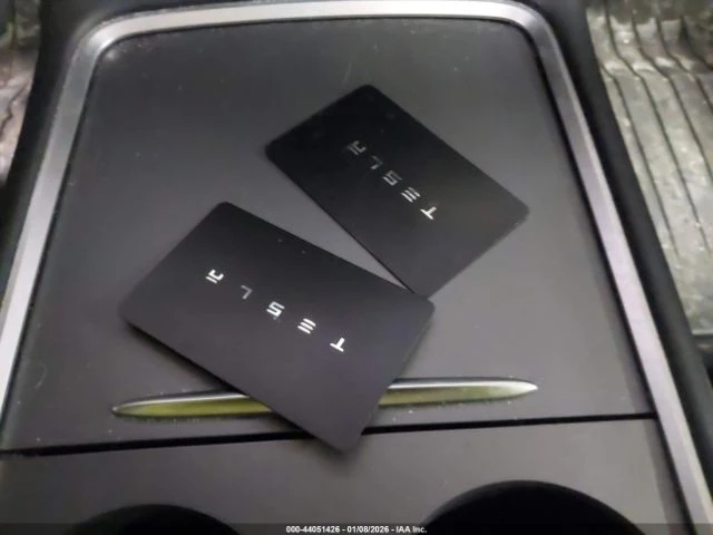 Tesla Model 3 LONG RANGE DUAL MOTOR AWD* LANE ASSIST* BLIND SPOT, снимка 14 - Автомобили и джипове - 53245429