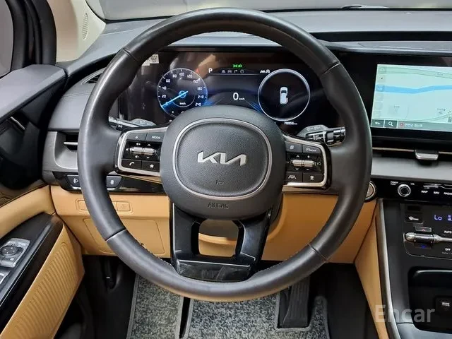 Kia Carnival 9-seater prestige, снимка 10 - Автомобили и джипове - 55563938