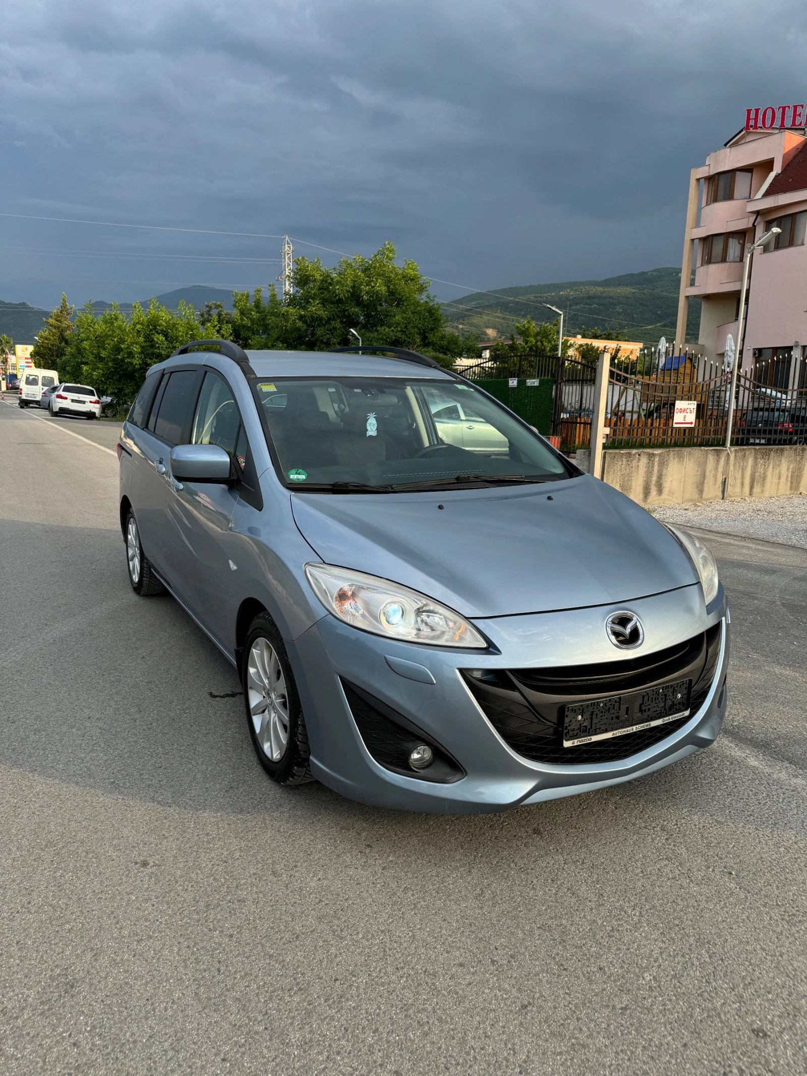 Mazda 5 2.0 - изображение 2