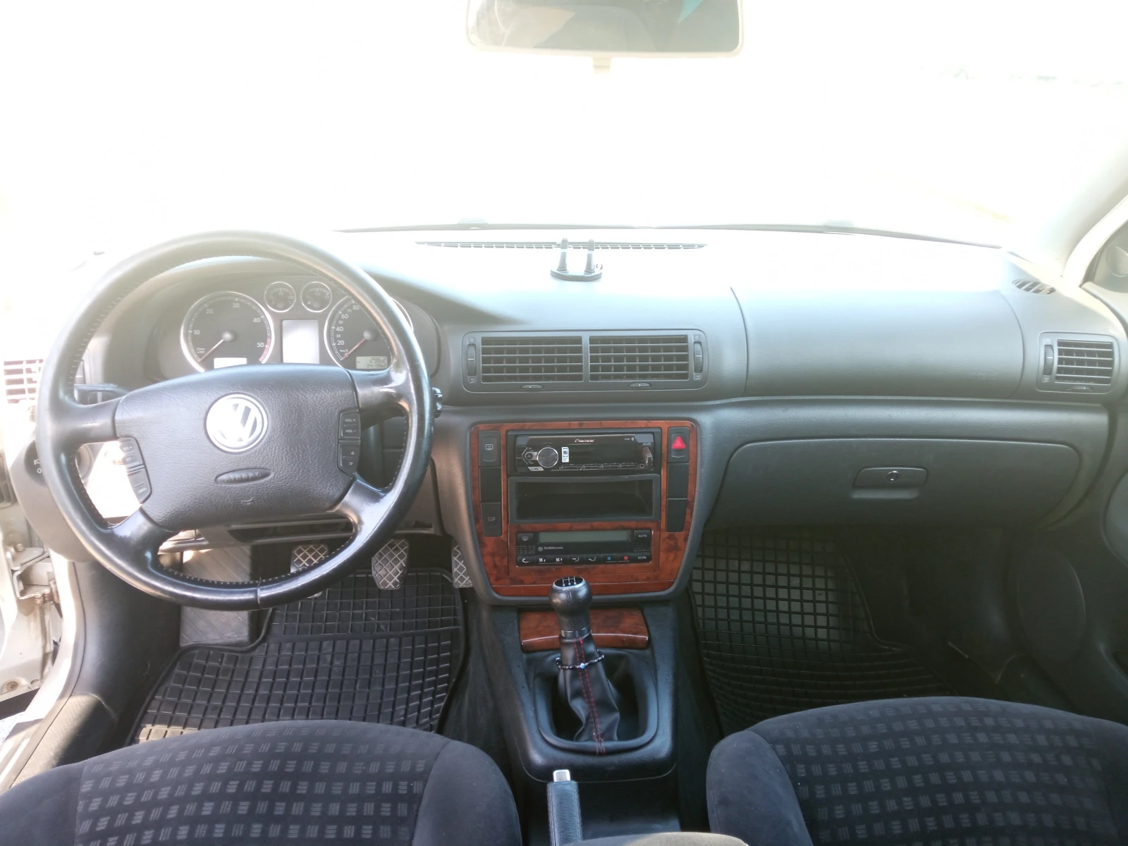 VW Passat 1.9 TDI - изображение 6