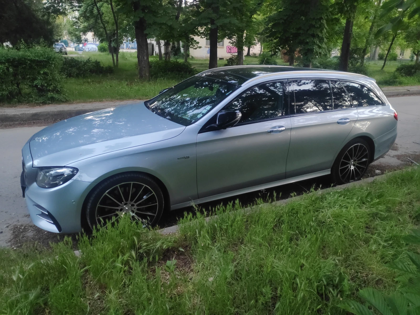 Mercedes-Benz E 43 AMG 4М - изображение 2