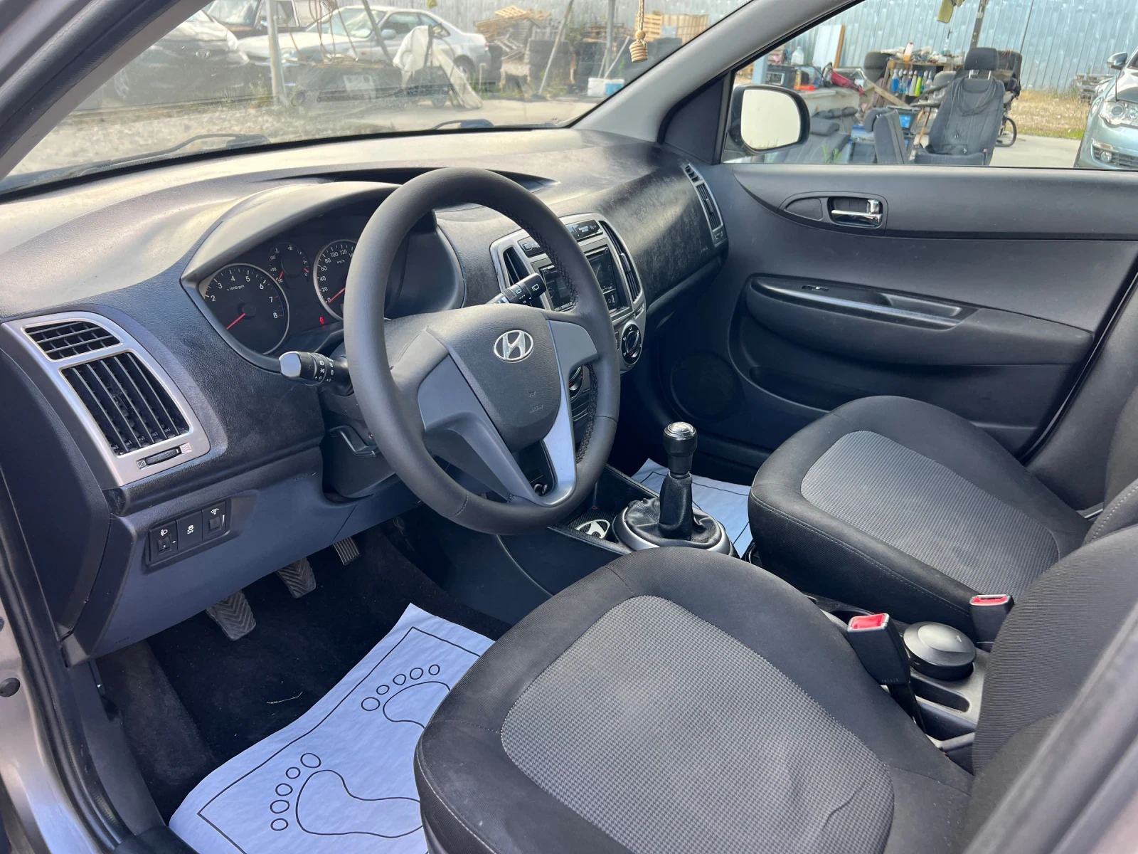 Hyundai I20 1.2i-86к.с. 16v ГАЗ-FACELIFT | Mobile.bg — изображение 11