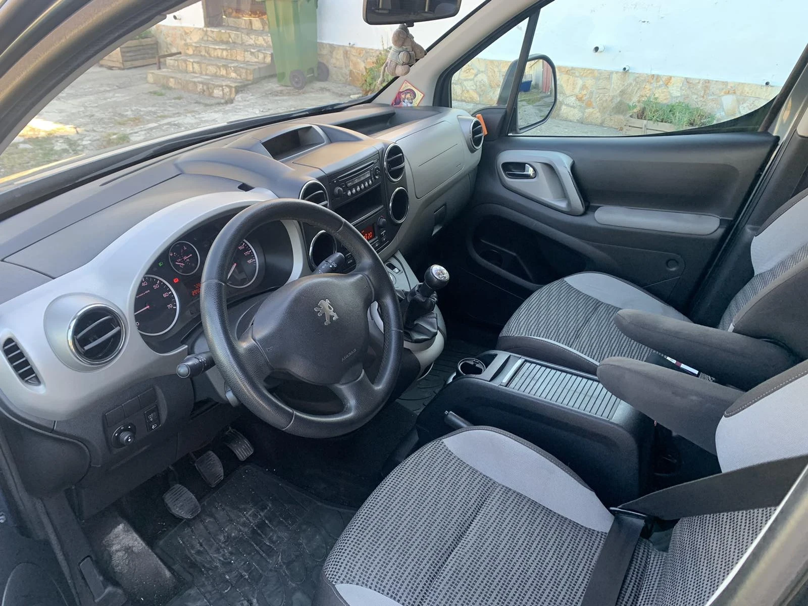 Peugeot Partner Tepee - изображение 5