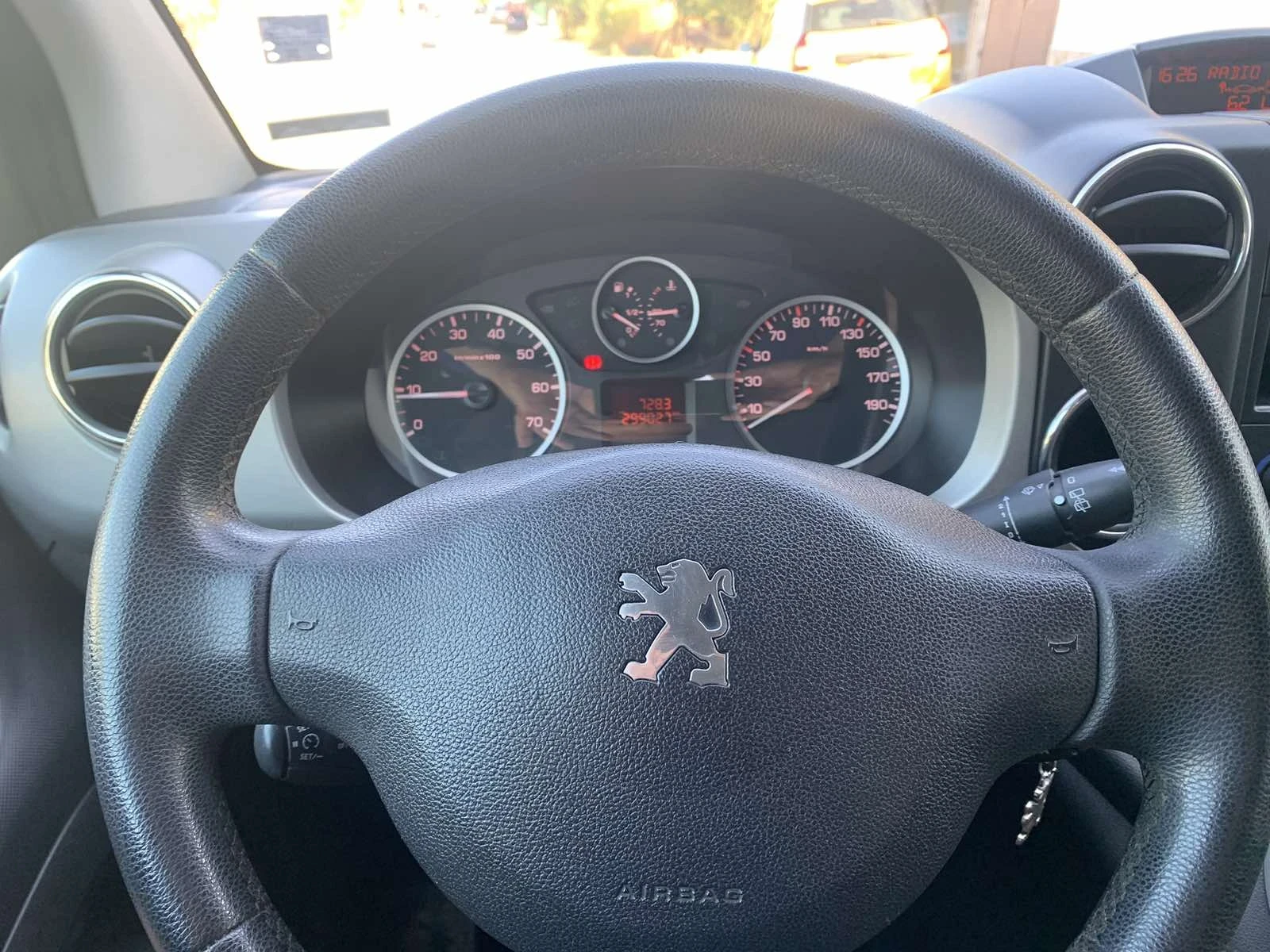 Peugeot Partner Tepee - изображение 6