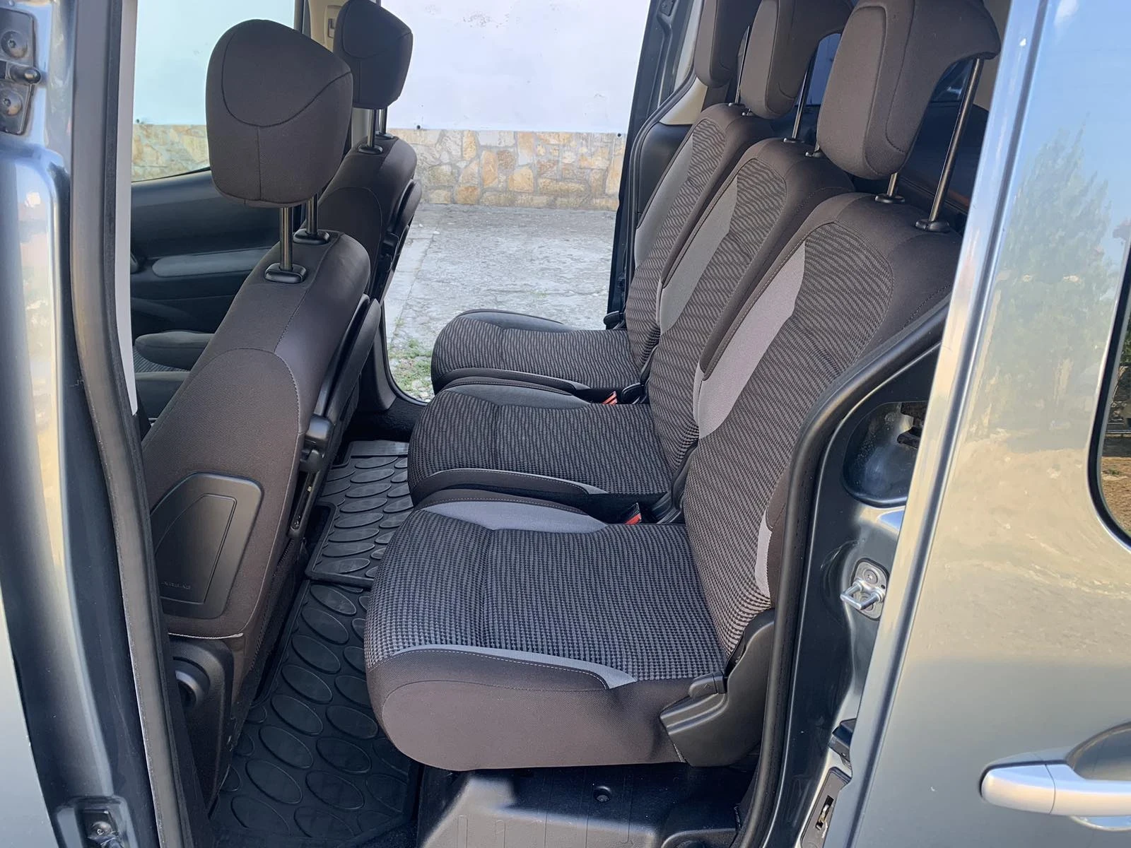 Peugeot Partner Tepee - изображение 7