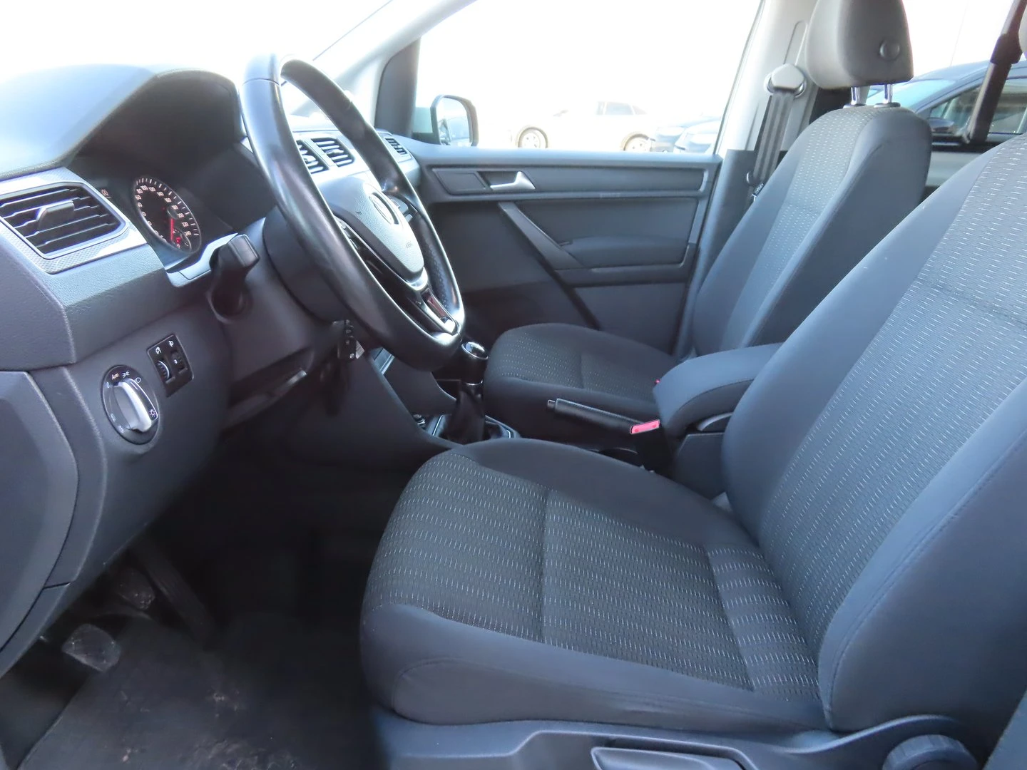 VW Caddy Comfortline TSI BMT 7 ����� | Mobile.bg � ����������� 5