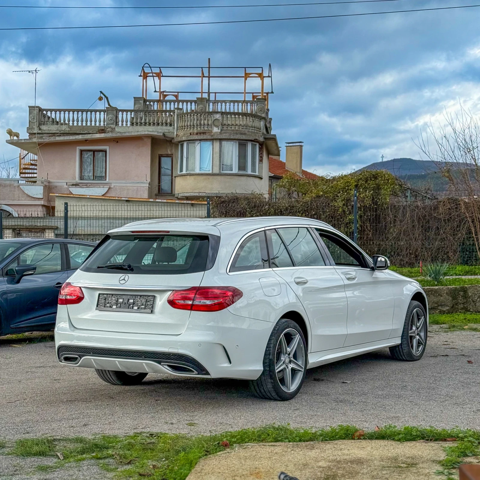 Mercedes-Benz C 250 AMG - изображение 6