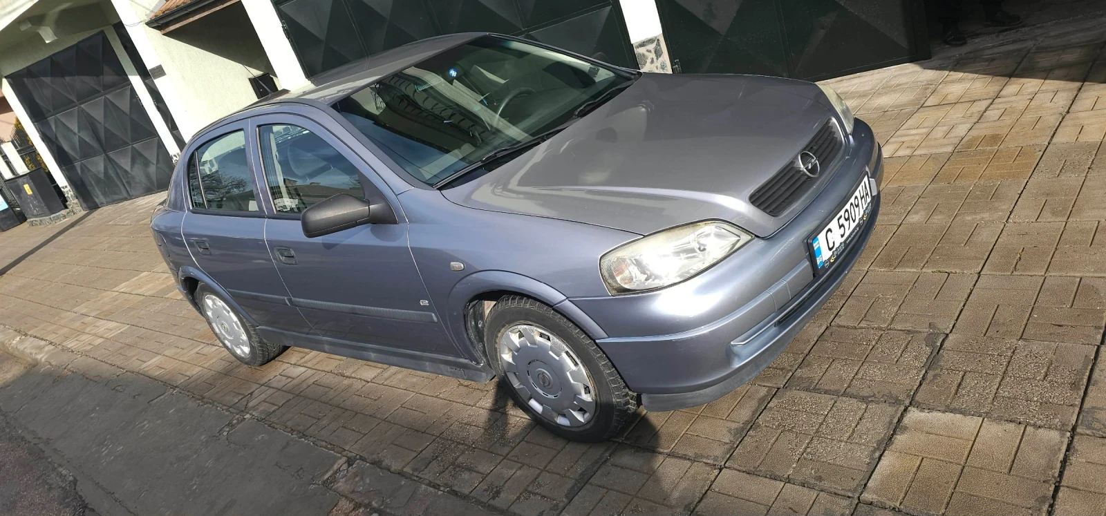 Opel Astra, снимка 6 - Автомобили и джипове - 53987945