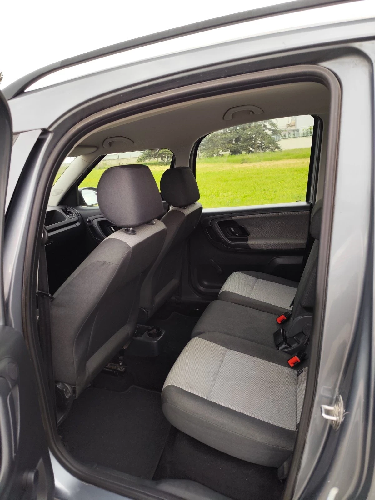 Skoda Roomster 1.2i газ ЕВРО 5В, снимка 10 - Автомобили и джипове - 53818092
