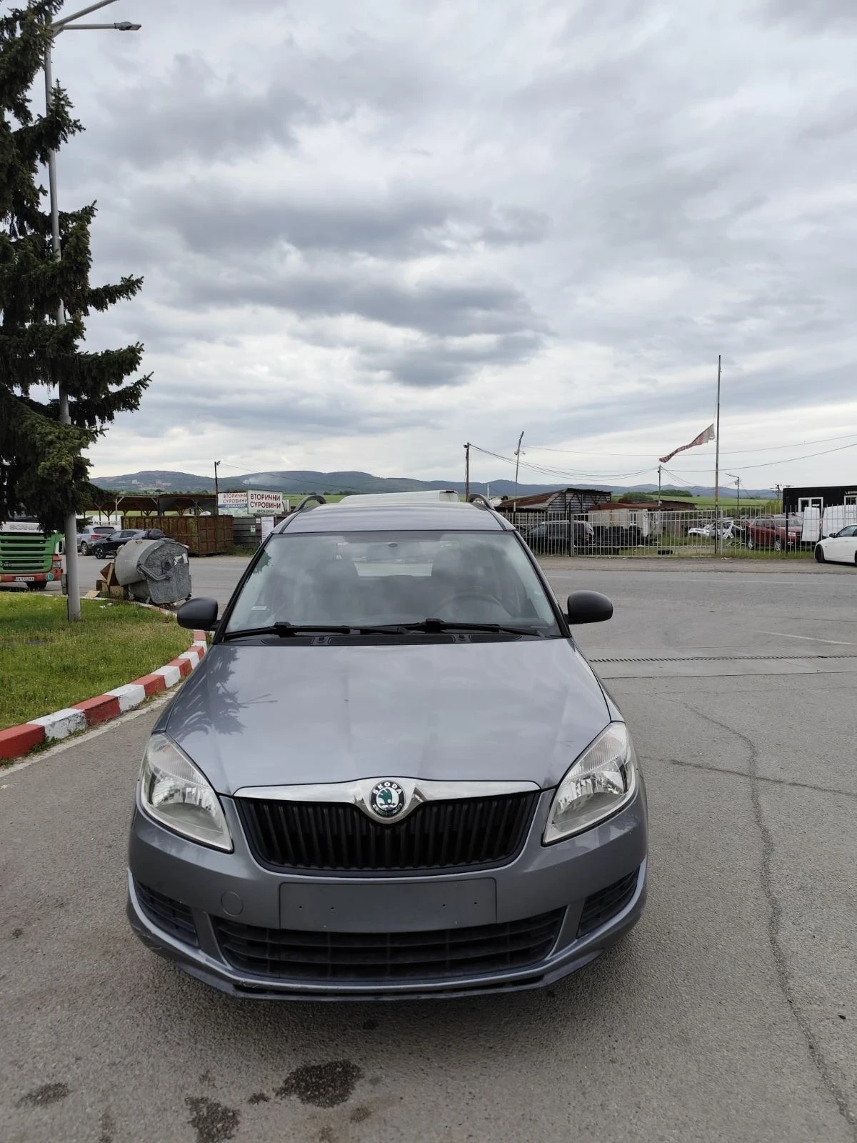 Skoda Roomster 1.2i газ ЕВРО 5В, снимка 3 - Автомобили и джипове - 53818092