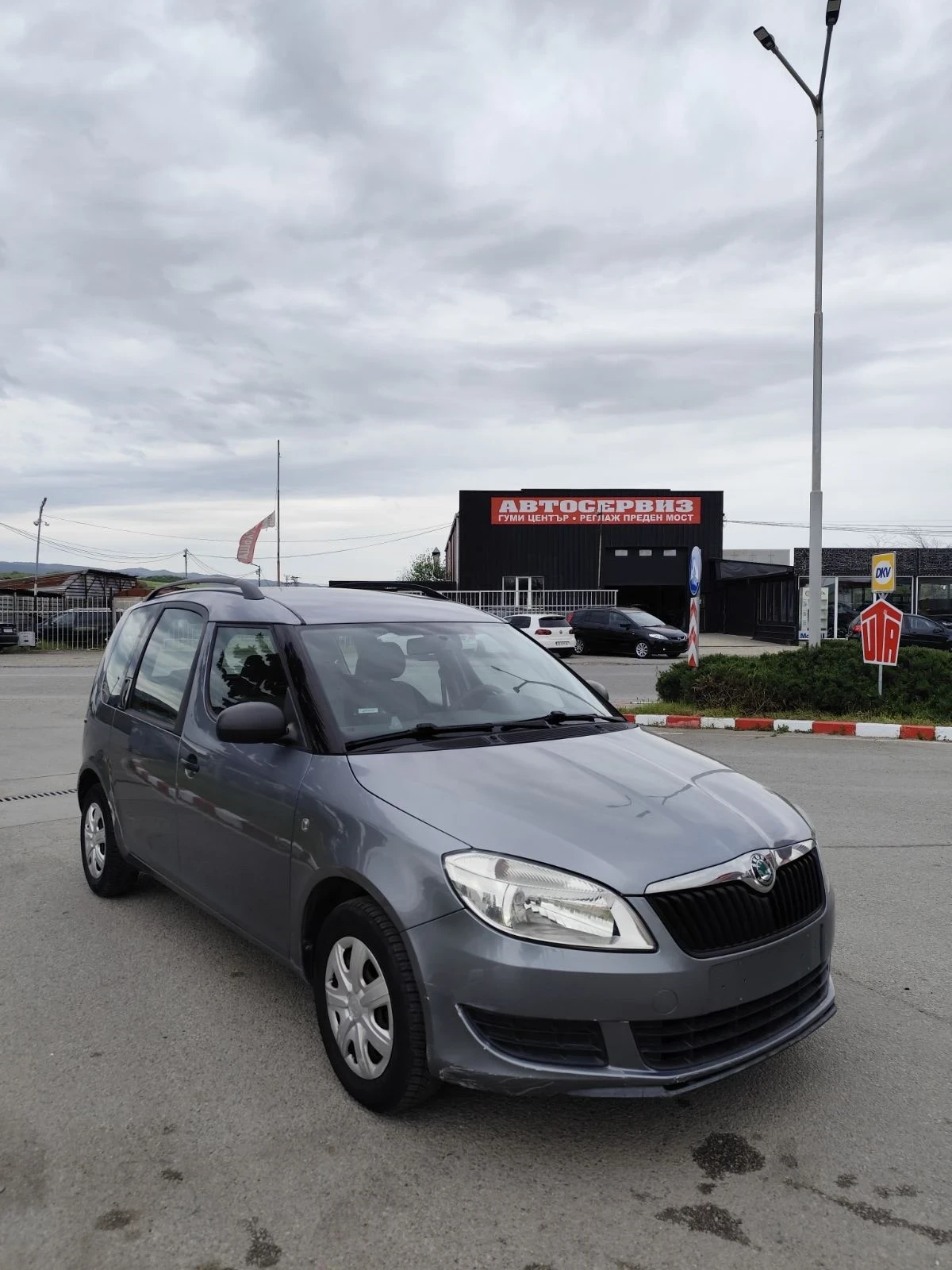 Skoda Roomster 1.2i газ ЕВРО 5В, снимка 4 - Автомобили и джипове - 53818092