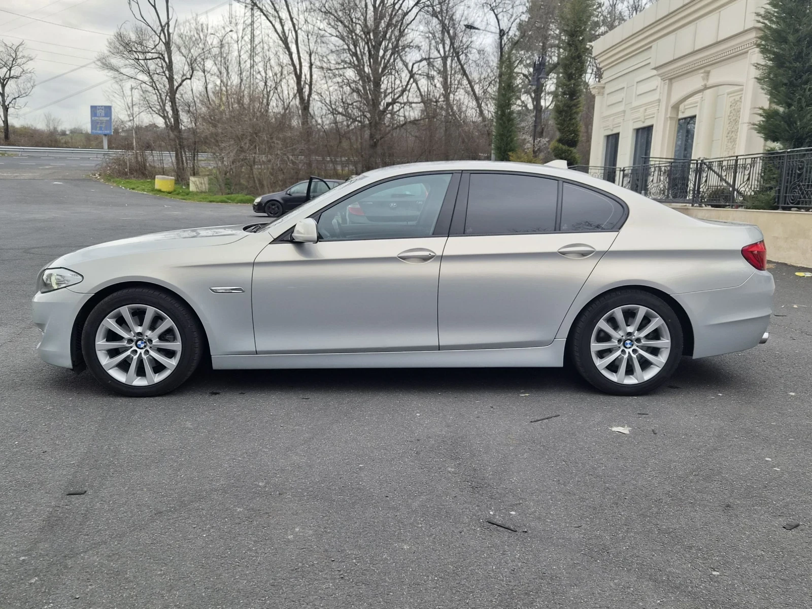 BMW 520 Нов внос, снимка 15 - Автомобили и джипове - 53815894